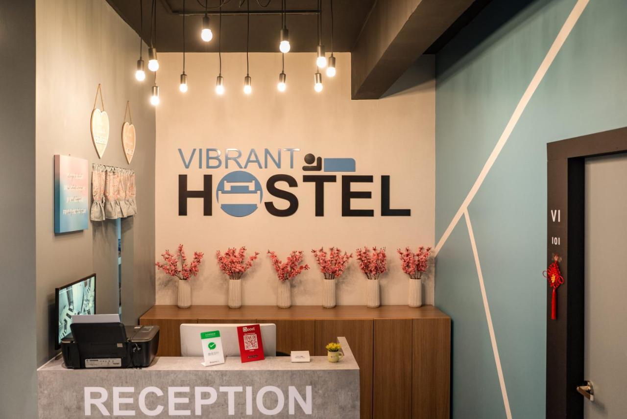 Vibrant Hostel Kota Kinabalu Bagian luar foto
