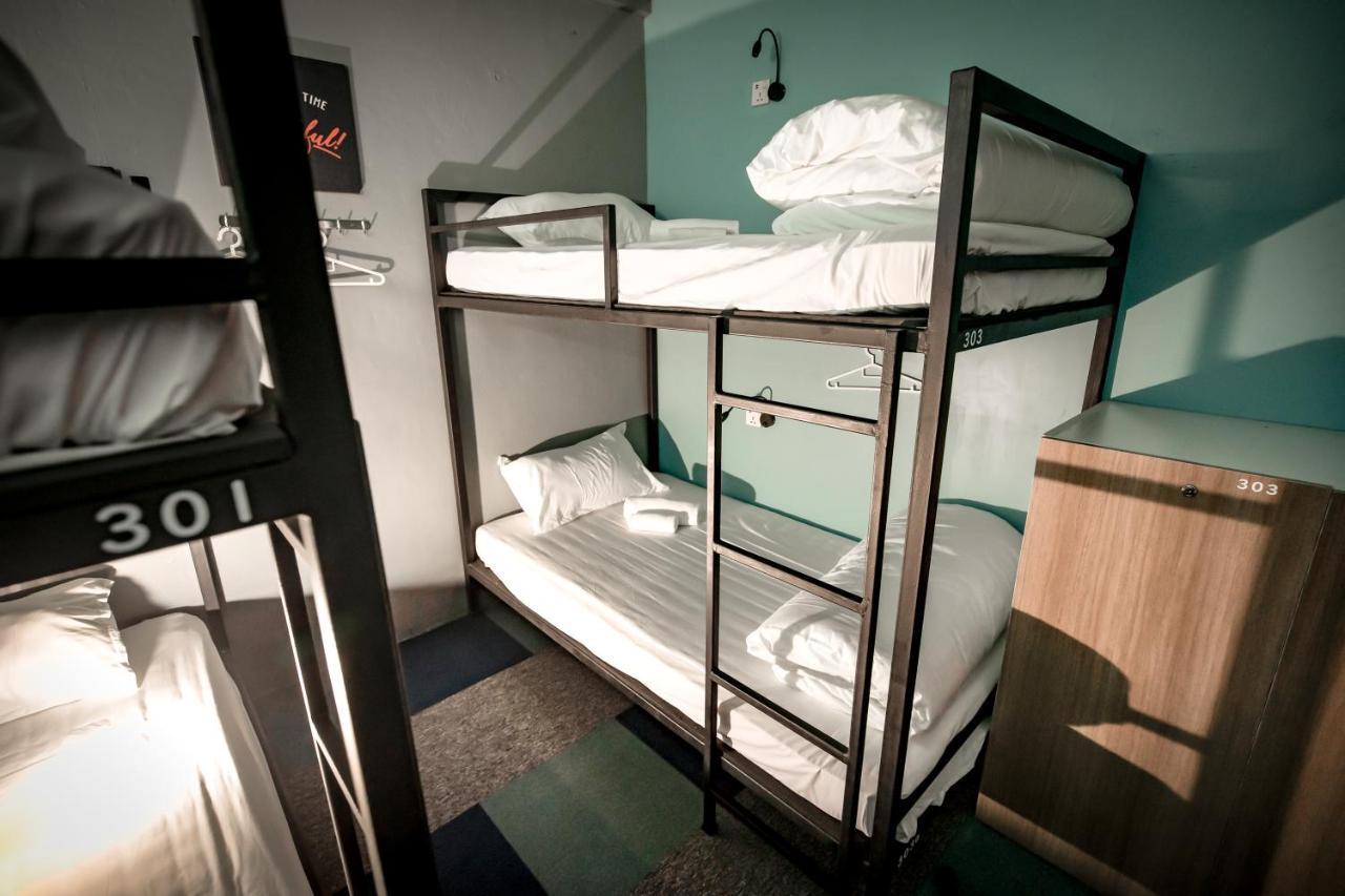 Vibrant Hostel Kota Kinabalu Bagian luar foto